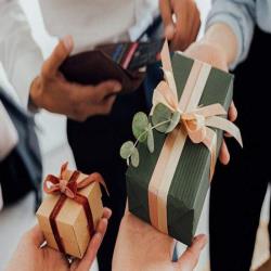 کاربردی ترین نکات روان شناسی کادو دادن